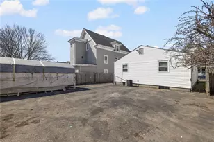 106 Sumner Ave, Central Falls, RI 02863 - Photo 21