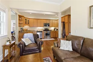 12 Catherine St, Newport, RI 02840 - Photo 11