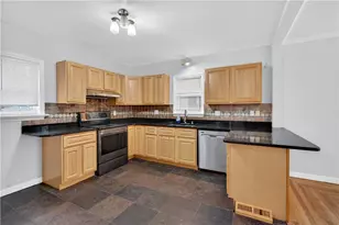 51 Klondike St, Providence, RI 02909 - Photo 5