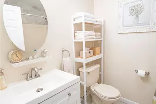 101 Scenic Dr, West Warwick, RI 02893 - Photo 17