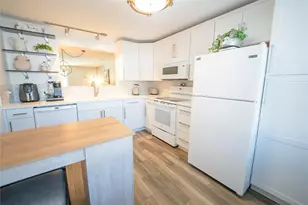 101 Scenic Dr, West Warwick, RI 02893 - Photo 11