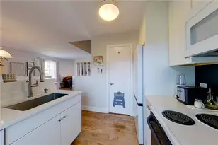 364 Bellevue Ave, Newport, RI 02840 - Photo 11