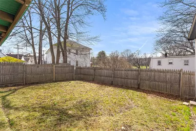 32 5th Avenue, Woonsocket, RI 02895 - Photo 21