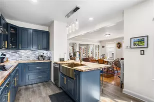 32 5th Ave, Woonsocket, RI 02895 - Photo 9