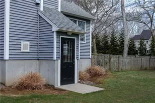 87 Woodward Ave Ave, Narragansett, RI 02882 - Photo 5
