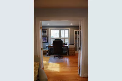 87 Woodward Ave Avenue, Narragansett, RI 02882 - Photo 15