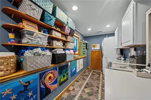 27 Miner St, North Providence, RI 02904 - Photo 33