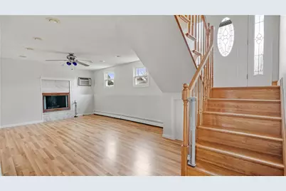 32 Milburn Road, East Providence, RI 02914 - Photo 9