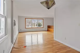 32 Milburn Rd, East Providence, RI 02914 - Photo 17