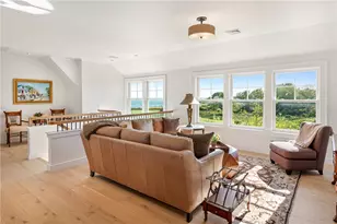 71 Cliff Dr, Narragansett, RI 02882 - Photo 31