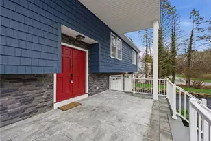 4 Shore Rd, Westerly, RI 02891 - Photo 3