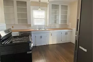 130 Wollaston St, Cranston, RI 02910 - Photo 5