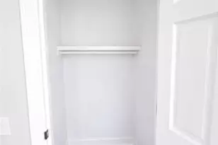 71 E George St, Providence, RI 02906 - Photo 9