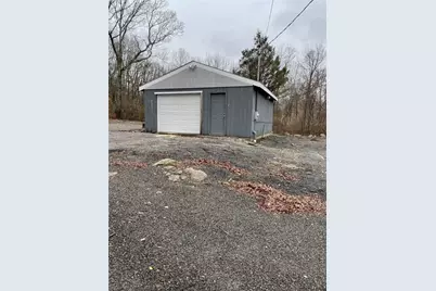 586 South County Trail, Exeter, RI 02822 - Photo 3