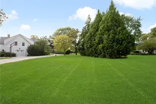 24 Rumstick Dr, Barrington, RI 02806 - Photo 11