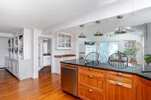 3 Vicksburg Pl, Newport, RI 02840 - Photo 19