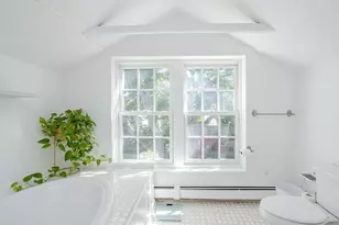 3 Vicksburg Pl, Newport, RI 02840 - Photo 35