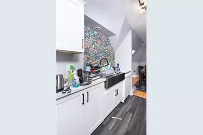 182 Adelaide Avenue #7, Providence, RI 02907 - Photo 9