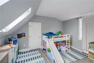 182 Adelaide Ave, Providence, RI 02907 - Photo 13