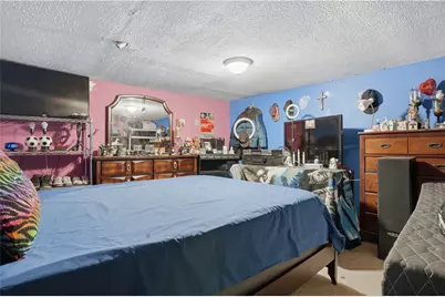 872 Lonsdale Avenue, Central Falls, RI 02863 - Photo 19