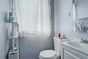 872 Lonsdale Ave, Central Falls, RI 02863 - Photo 41