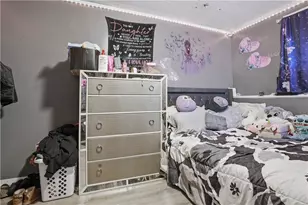 872 Lonsdale Ave, Central Falls, RI 02863 - Photo 9