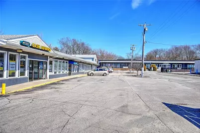 628 Metacom Avenue, Warren, RI 02885 - Photo 1