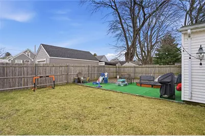 5 State Street, Pawtucket, RI 02861 - Photo 19