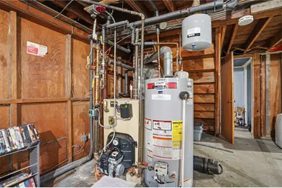 5 State Street, Pawtucket, RI 02861 - Photo 21