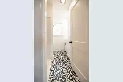 37 Austin Avenue, East Providence, RI 02914 - Photo 9