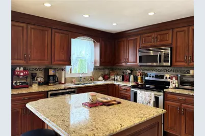 53 Bicentennial Way, North Providence, RI 02911 - Photo 11