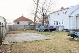 128 Fern St, Warwick, RI 02889 - Photo 27