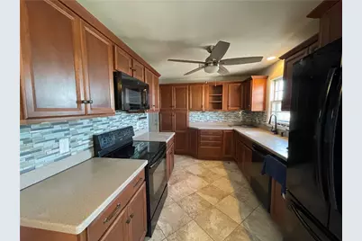 9 Wilson Road, Middletown, RI 02842 - Photo 3