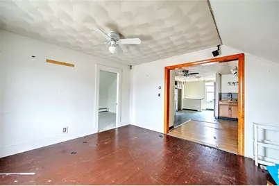 606 Metacom Avenue, Warren, RI 02885 - Photo 11