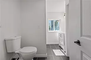 176 Horse Neck Rd, Warwick, RI 02889 - Photo 29