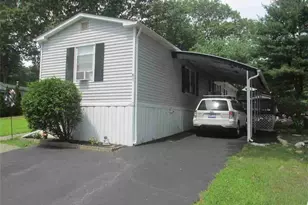 61 Cantaberry Ln, Coventry, RI 02816 - Photo 1