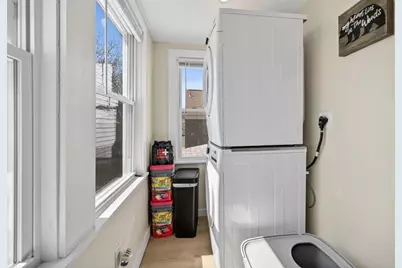 190 Wardlaw Avenue, Providence, RI 02908 - Photo 11
