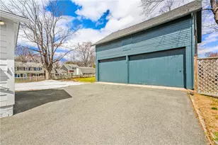 75 Greenwood Ave, East Providence, RI 02916 - Photo 39