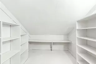 75 Greenwood Ave, East Providence, RI 02916 - Photo 33