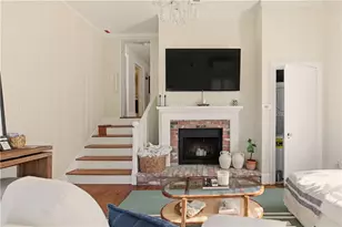 28 Kay St, Newport, RI 02840 - Photo 7