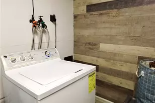 80 Mauran St, Cranston, RI 02910 - Photo 13