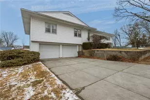 15 Cranberry St, North Providence, RI 02904 - Photo 3