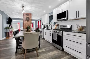 86 Woodward Ave, East Providence, RI 02914 - Photo 11