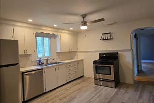 46 Galant Dr, Warwick, RI 02886 - Photo 11