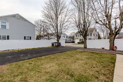 45 Dover Street, Pawtucket, RI 02860 - Photo 33