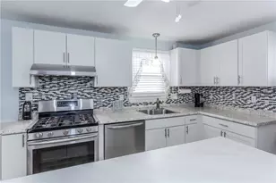 45 Dover St, Pawtucket, RI 02860 - Photo 3