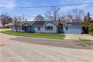 111 Roger Williams Cir, Cranston, RI 02905 - Photo 1