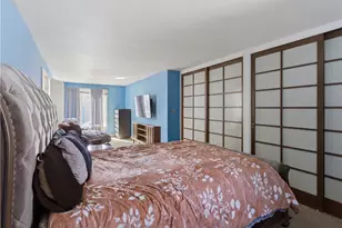 111 Roger Williams Cir, Cranston, RI 02905 - Photo 11