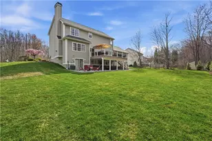 52 Hummingbird Ln, Cranston, RI 02921 - Photo 3
