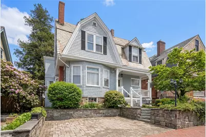 34 Bull Street, Newport, RI 02840 - Photo 1